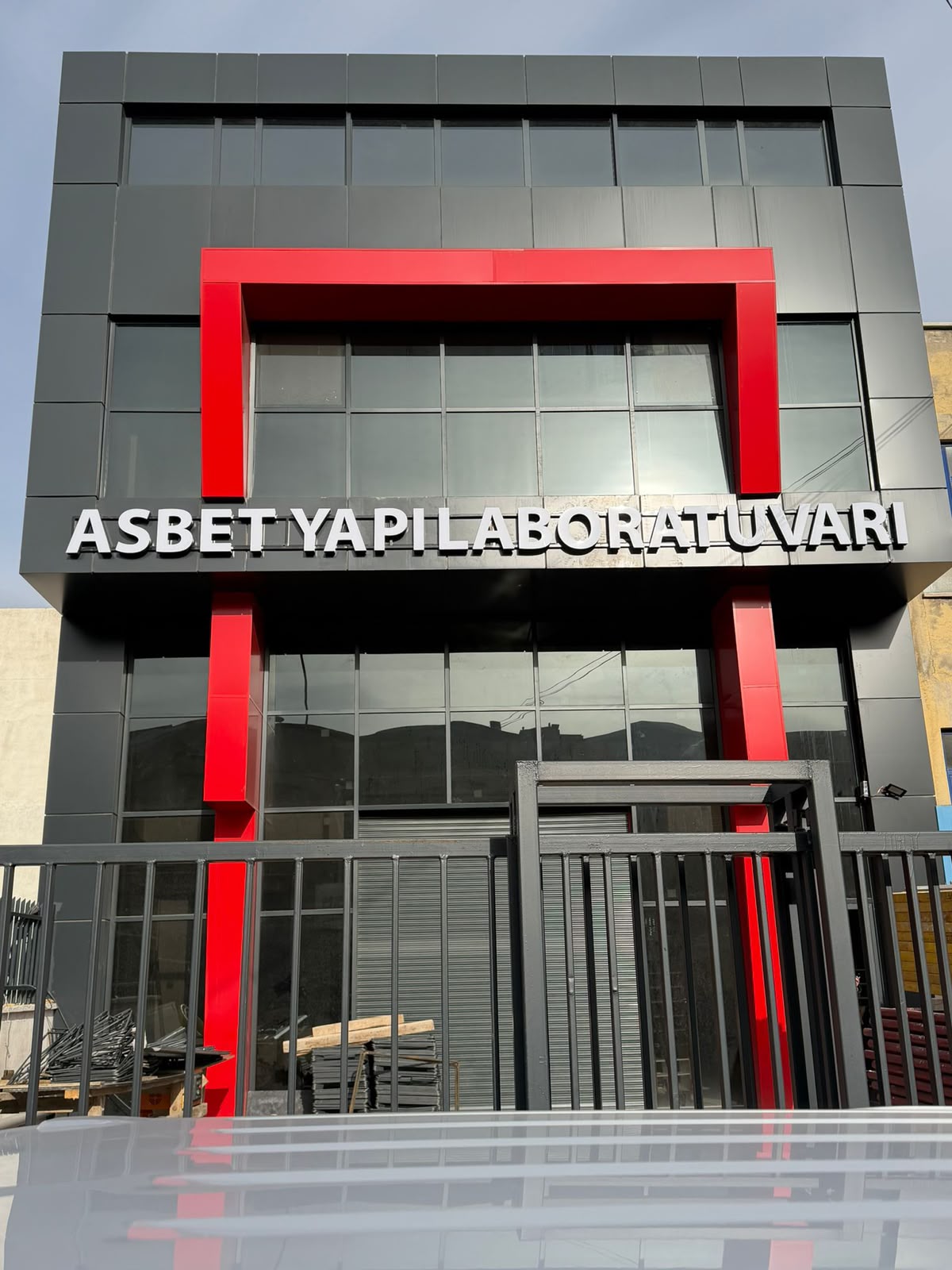 ASBET Yapı Laboratuvarı binası